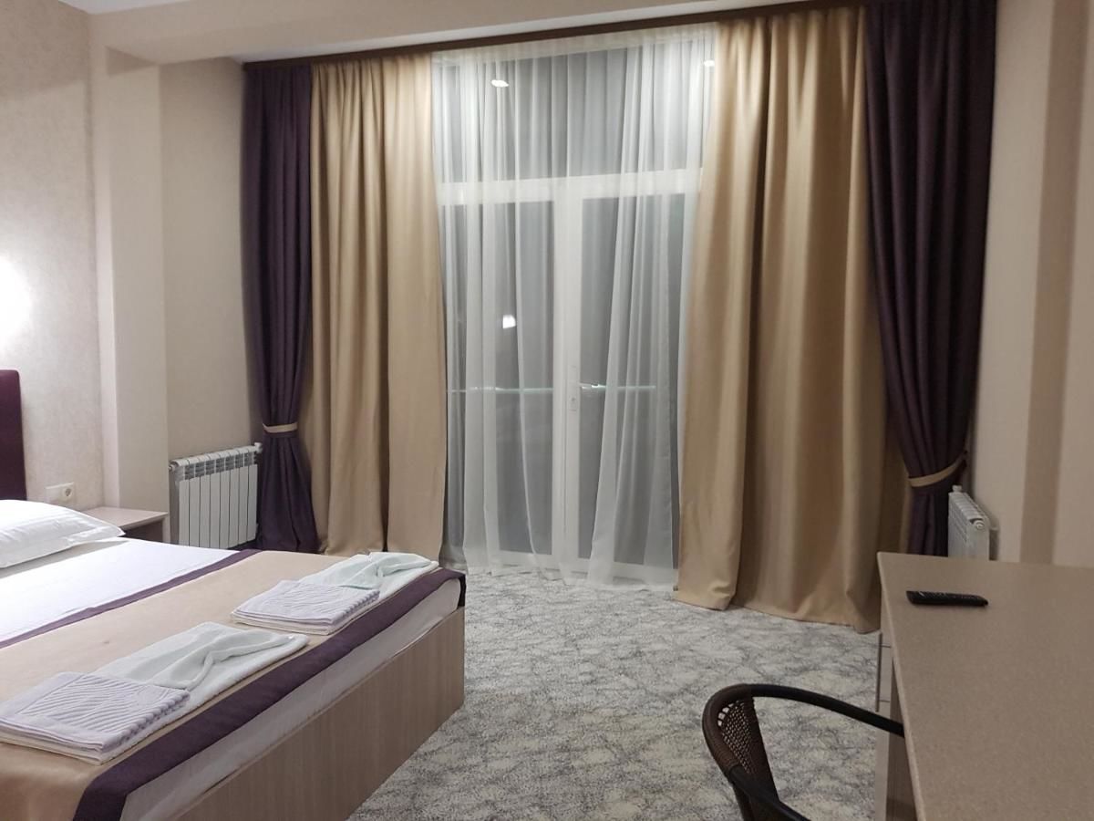 Гостевой дом Guest House on Ardzinba 91 Гагра