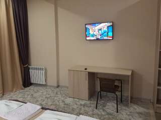 Гостевой дом Guest House on Ardzinba 91 Гагра Улучшенный двухместный номер с 1 кроватью-3
