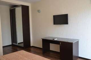 Гостевой дом Guest House on Ardzinba 91 Гагра Двухместный номер с 1 кроватью с видом на море-6